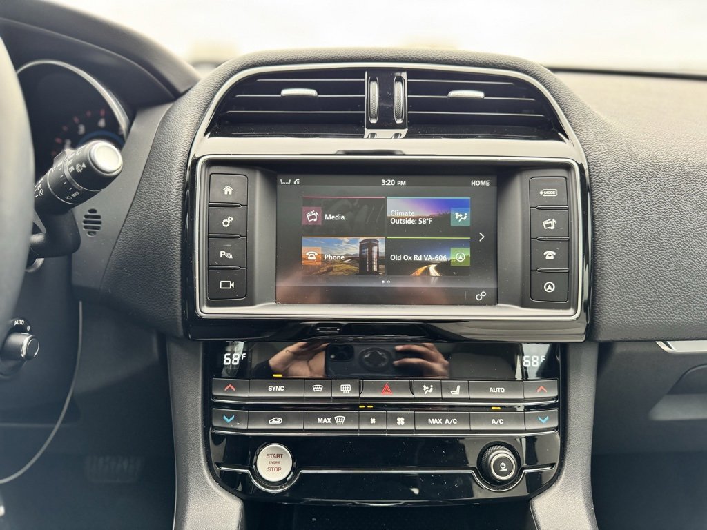 Used 2018 Jaguar F-PACE Prestige image 25