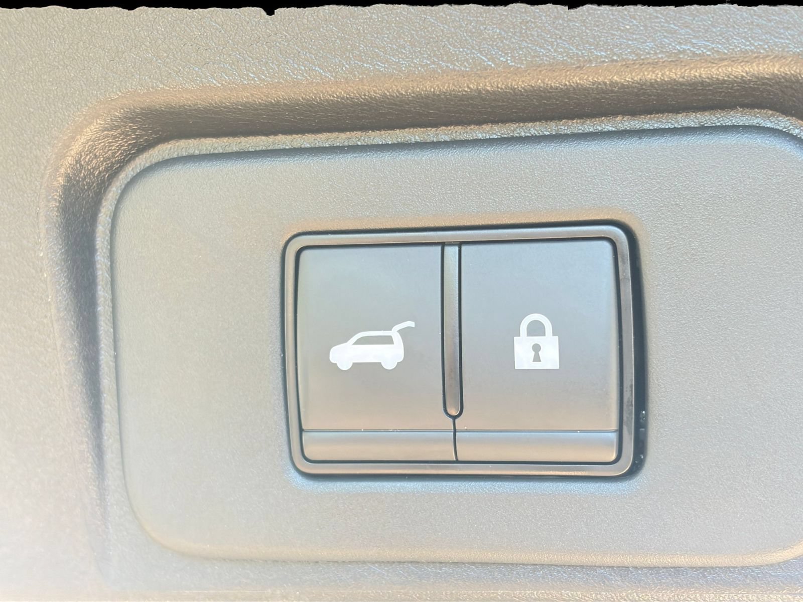 Used 2026 Nissan Rogue SL AWD/4WD image 25
