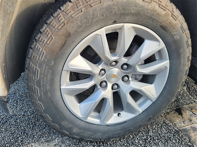 Used 2025 Chevrolet Silverado 1500 Custom image 10