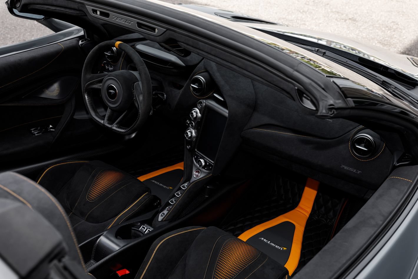 Used 2022 McLaren 765LT RWD image 66