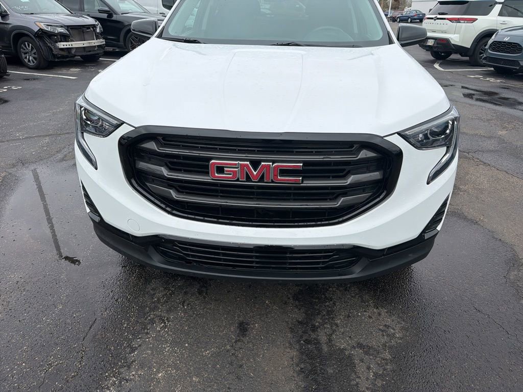 Used 2021 GMC Terrain SLE w/ Driver Convenience Package image 17
