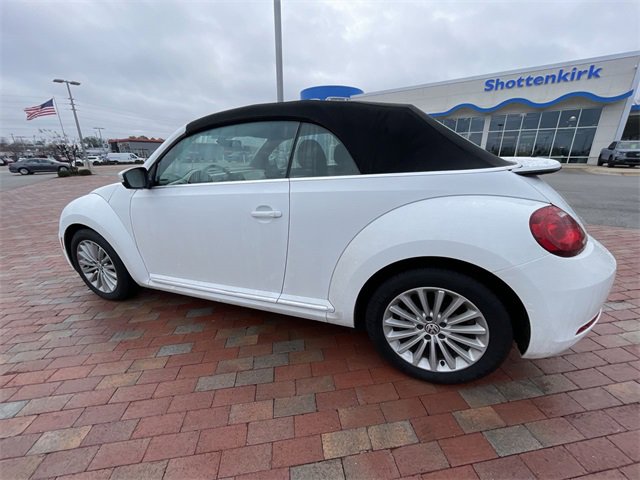 Used 2019 Volkswagen Beetle 2.0T SE image 11
