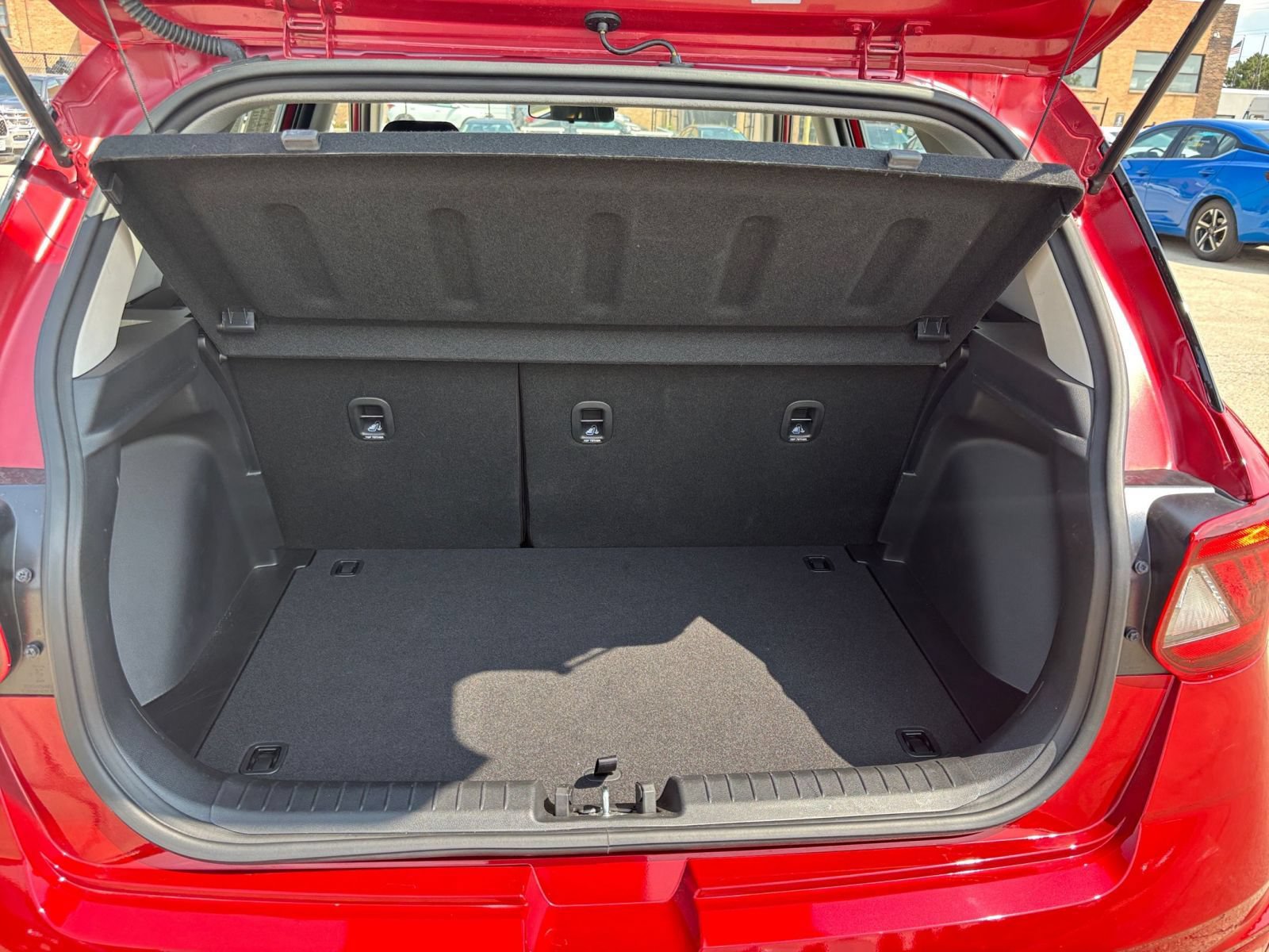Used 2026 Hyundai Venue SEL FWD image 31