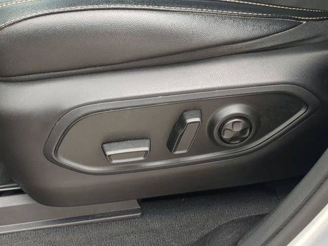 Certified 2024 Jeep Grand Cherokee L Altitude AWD/4WD image 24