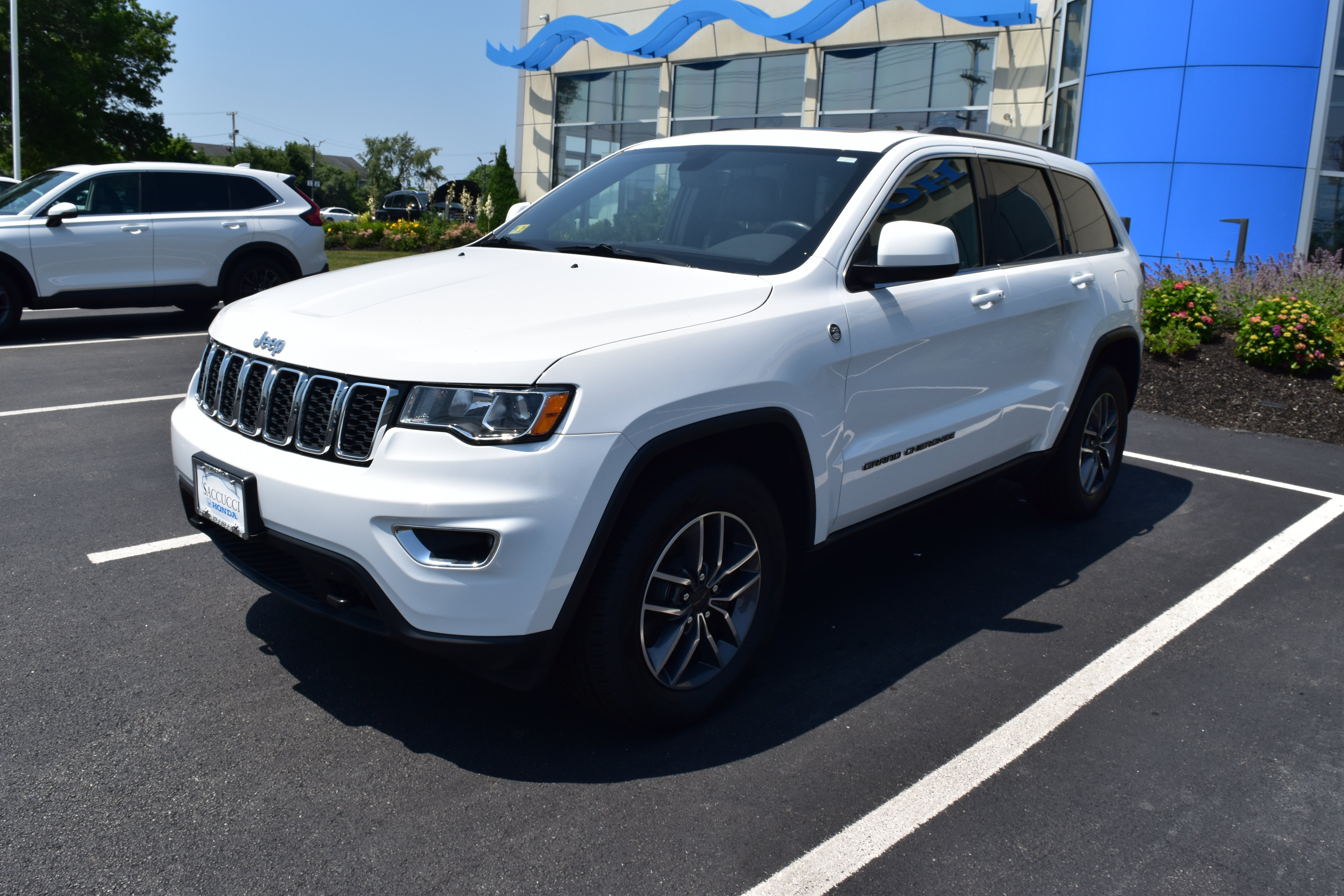 Used 2020 Jeep Grand Cherokee Laredo w/ Quick Order Package 2BN North