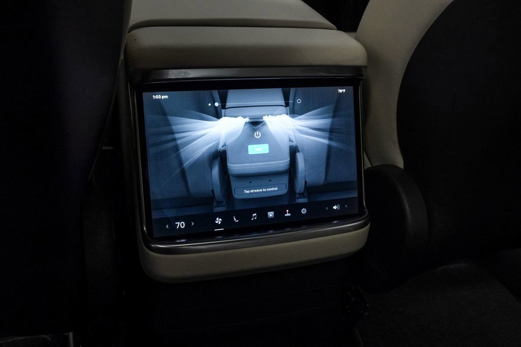 Used 2023 Tesla Model X image 40