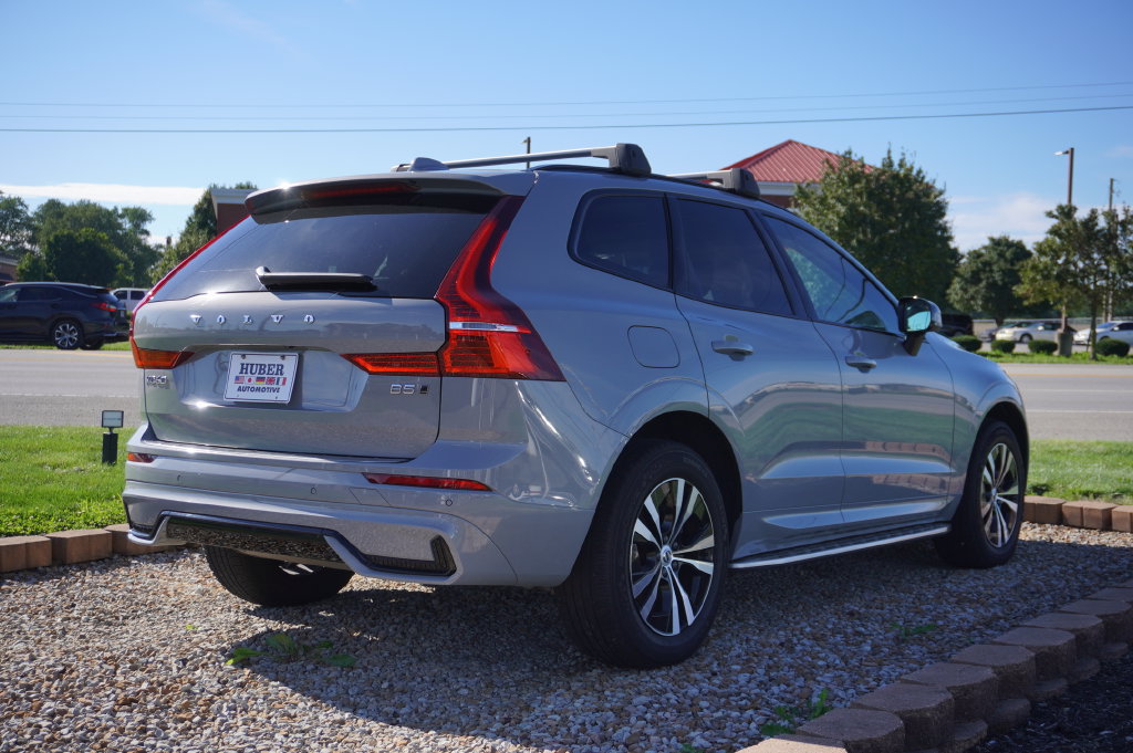 Used 2024 Volvo XC60 B5 Core AWD/4WD image 7