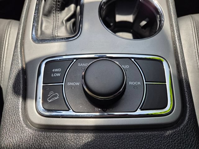 Certified 2020 Jeep Grand Cherokee Limited AWD/4WD image 32