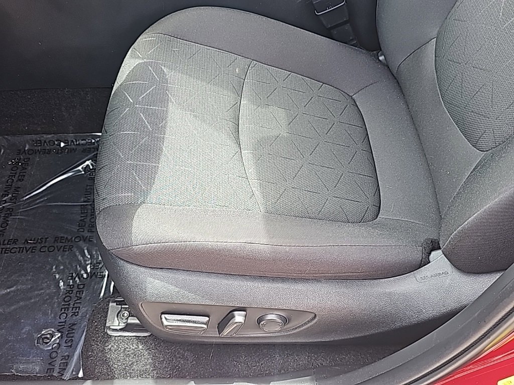 Used 2024 Toyota RAV4 XLE w/ Convenience Package image 11