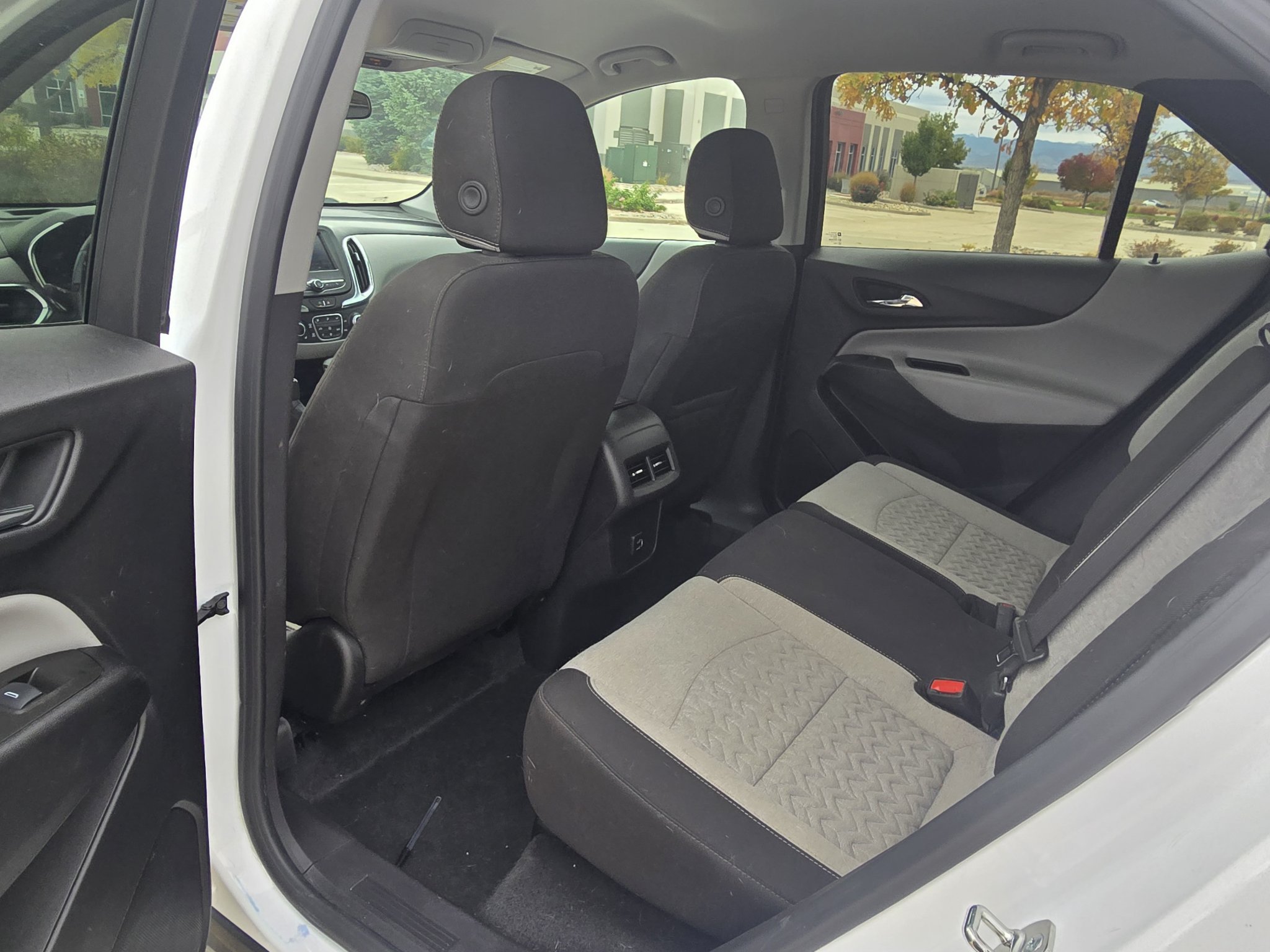 Used 2024 Chevrolet Equinox LT AWD/4WD image 15