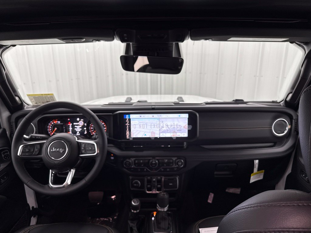 New 2026 Jeep Wrangler Unlimited Sahara AWD/4WD image 15