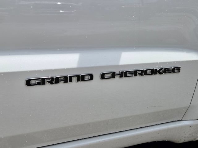 Certified 2021 Jeep Grand Cherokee Overland RWD image 11