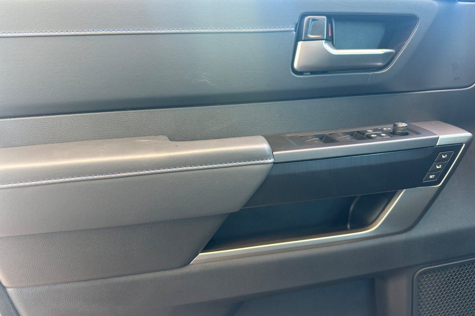 New 2026 Toyota Tundra Platinum AWD/4WD image 12