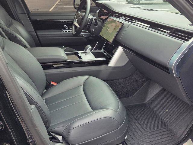 Used 2024 Land Rover Range Rover Autobiography image 15