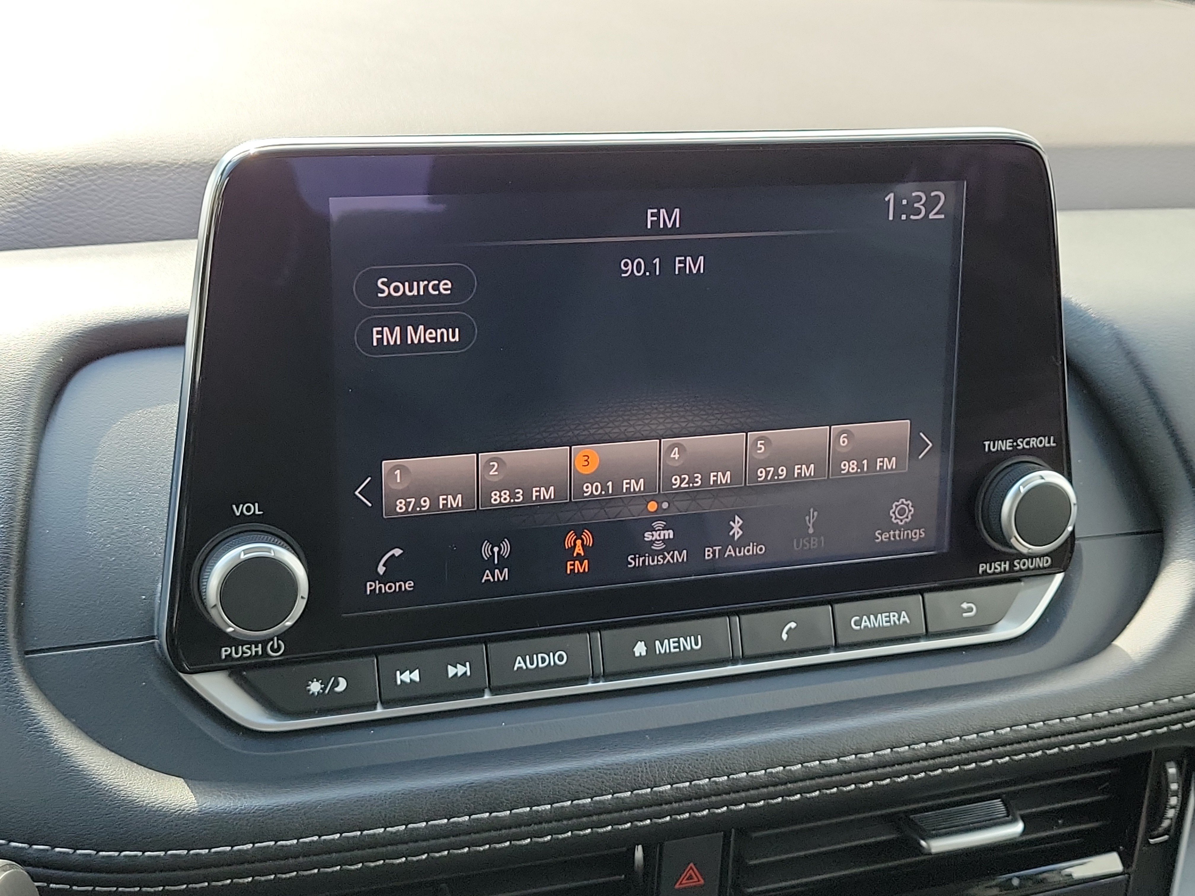 Certified 2023 Nissan Rogue SV FWD image 27