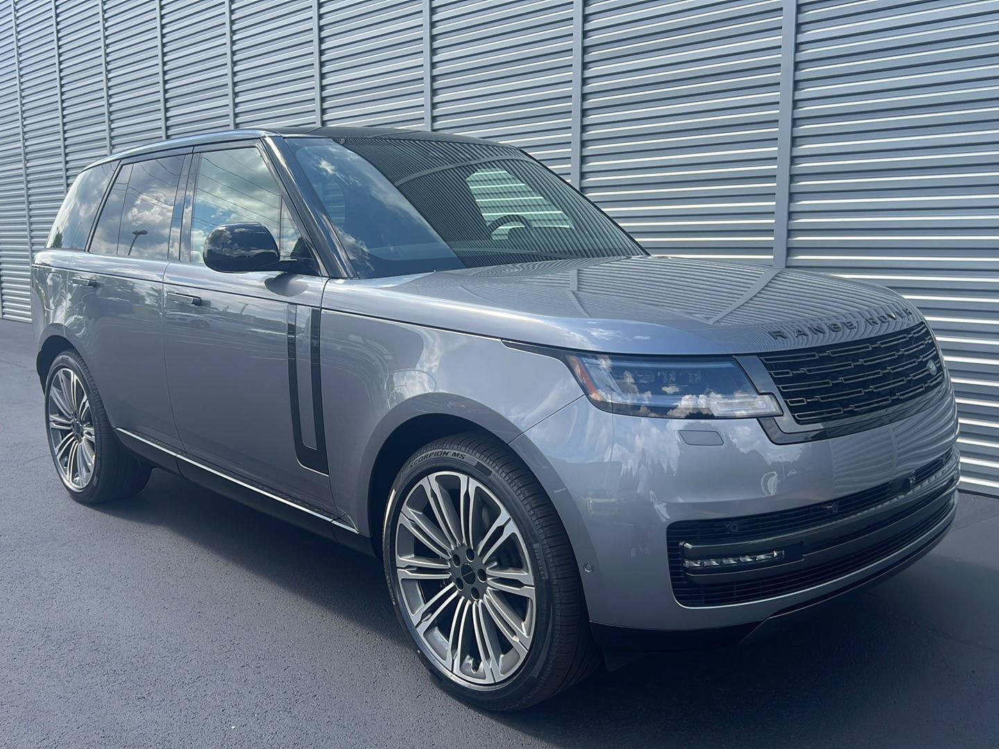 New 2026 Land Rover Range Rover SE AWD/4WD image 7