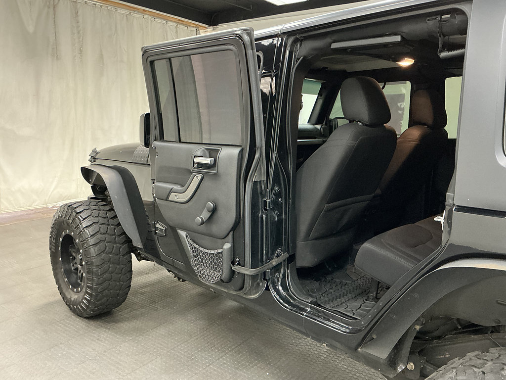 Used 2015 Jeep Wrangler Unlimited Sport w/ Max Tow Package AWD/4WD image 22
