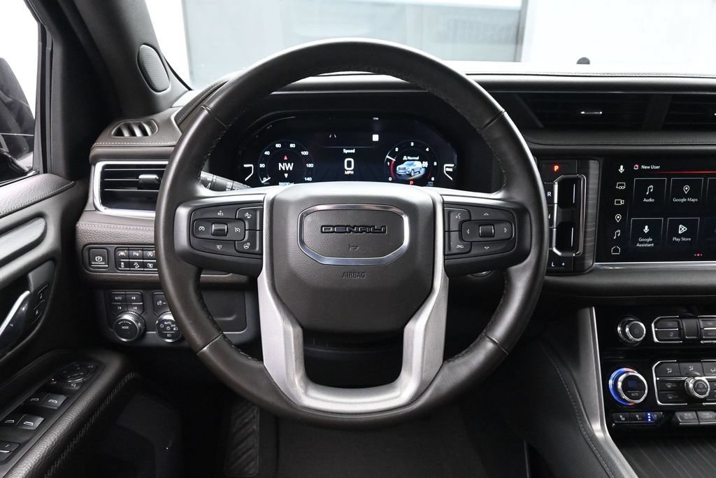 Used 2023 GMC Yukon XL Denali AWD/4WD image 26