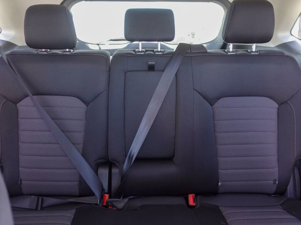 Used 2019 Ford Edge SE w/ SE Fleet Driver's Package image 16