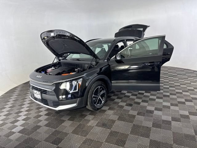 Certified 2024 Kia Niro EX FWD image 12