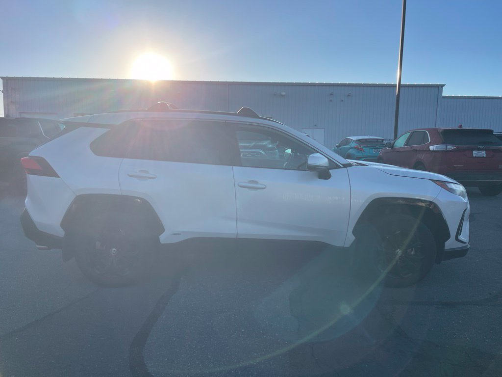 Used 2023 Toyota RAV4 SE w/ Convenience Package AWD/4WD image 6