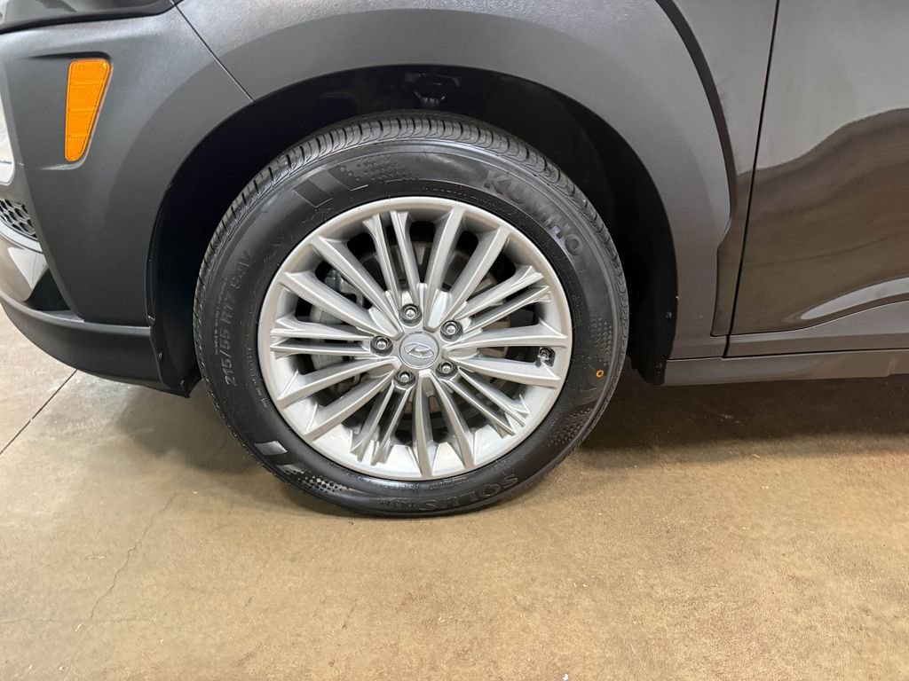 Used 2021 Hyundai Kona SEL Plus AWD/4WD image 86