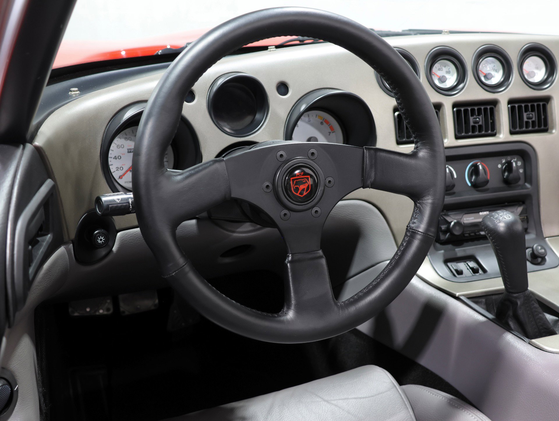 Used 1994 Dodge Viper RT/10 RWD image 3