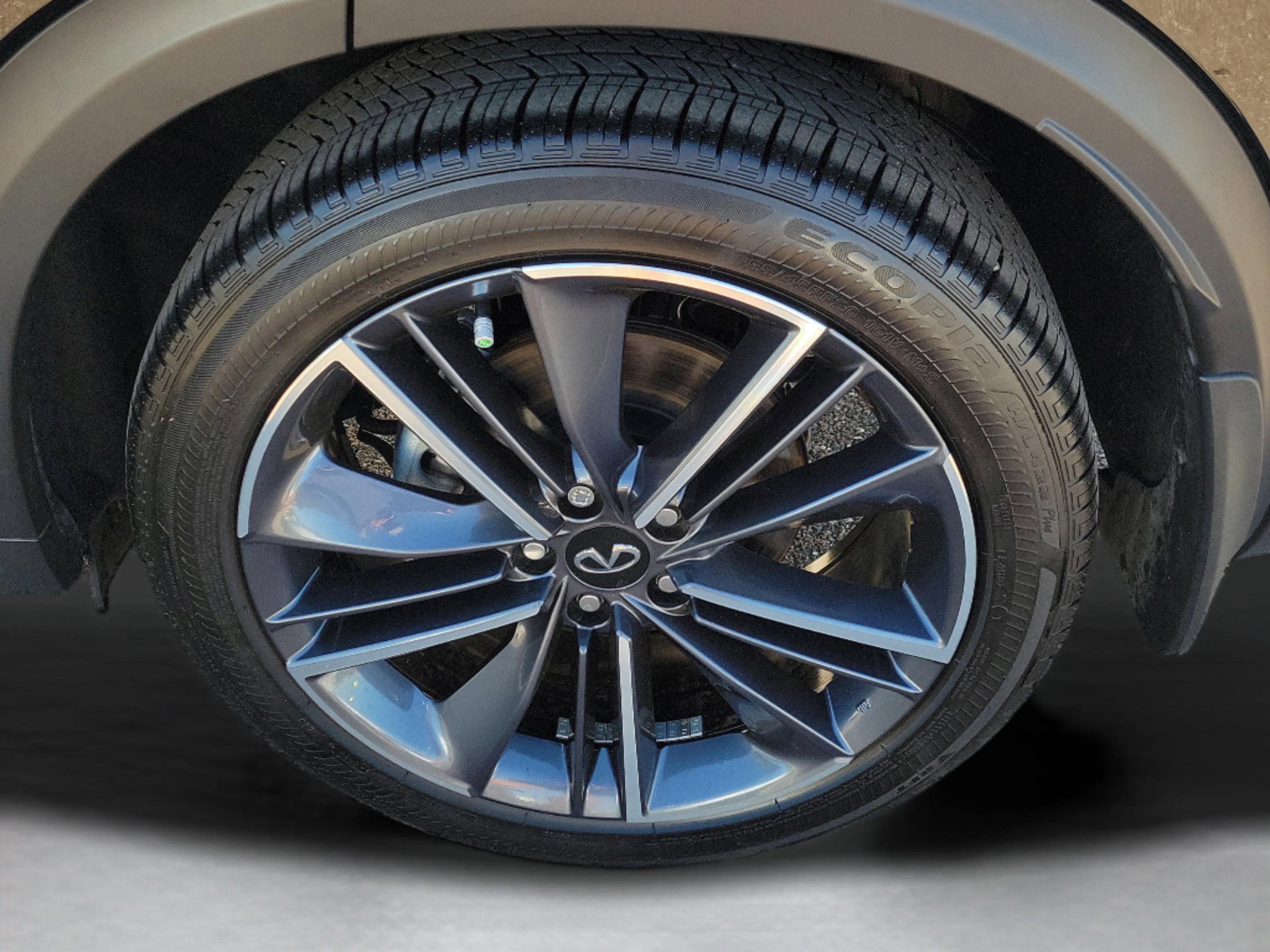 Certified 2025 INFINITI QX55 Luxe w/ Cargo Package image 5