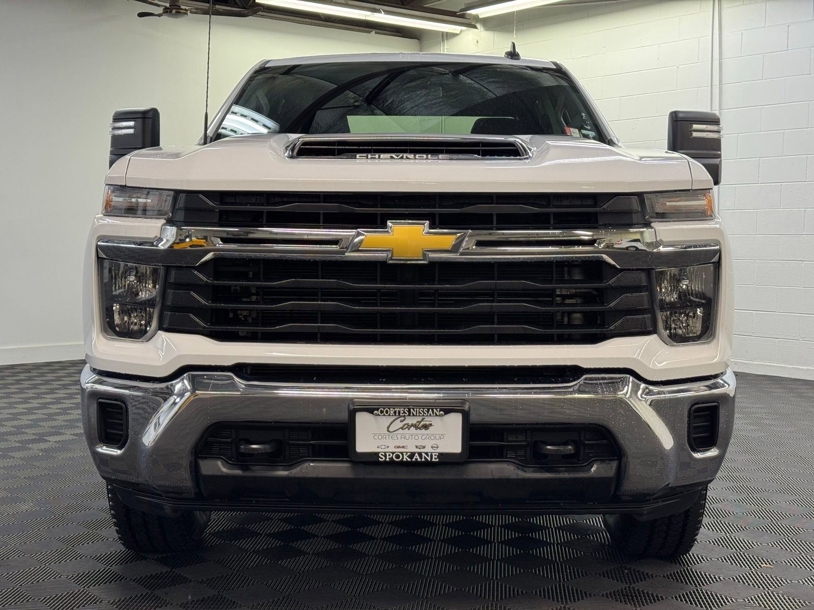 Used 2024 Chevrolet Silverado 3500 LT image 3
