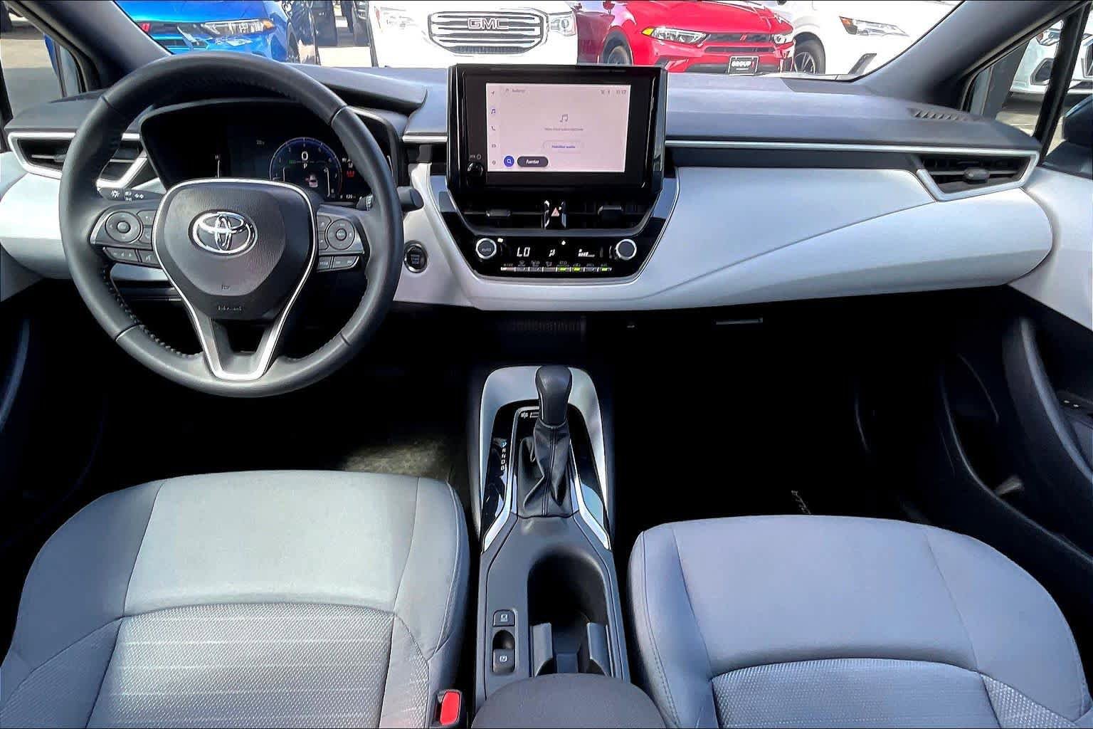 Used 2026 Toyota Corolla SE FWD image 15