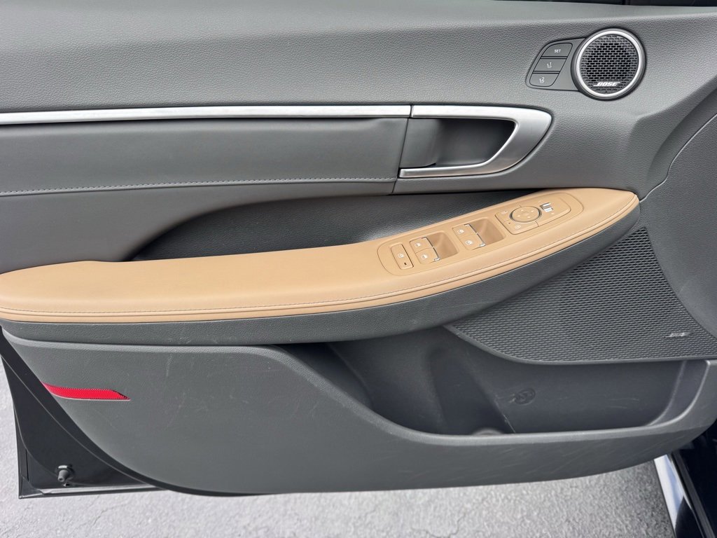 Used 2021 Hyundai Sonata Limited w/ Winter Weather Package image 22