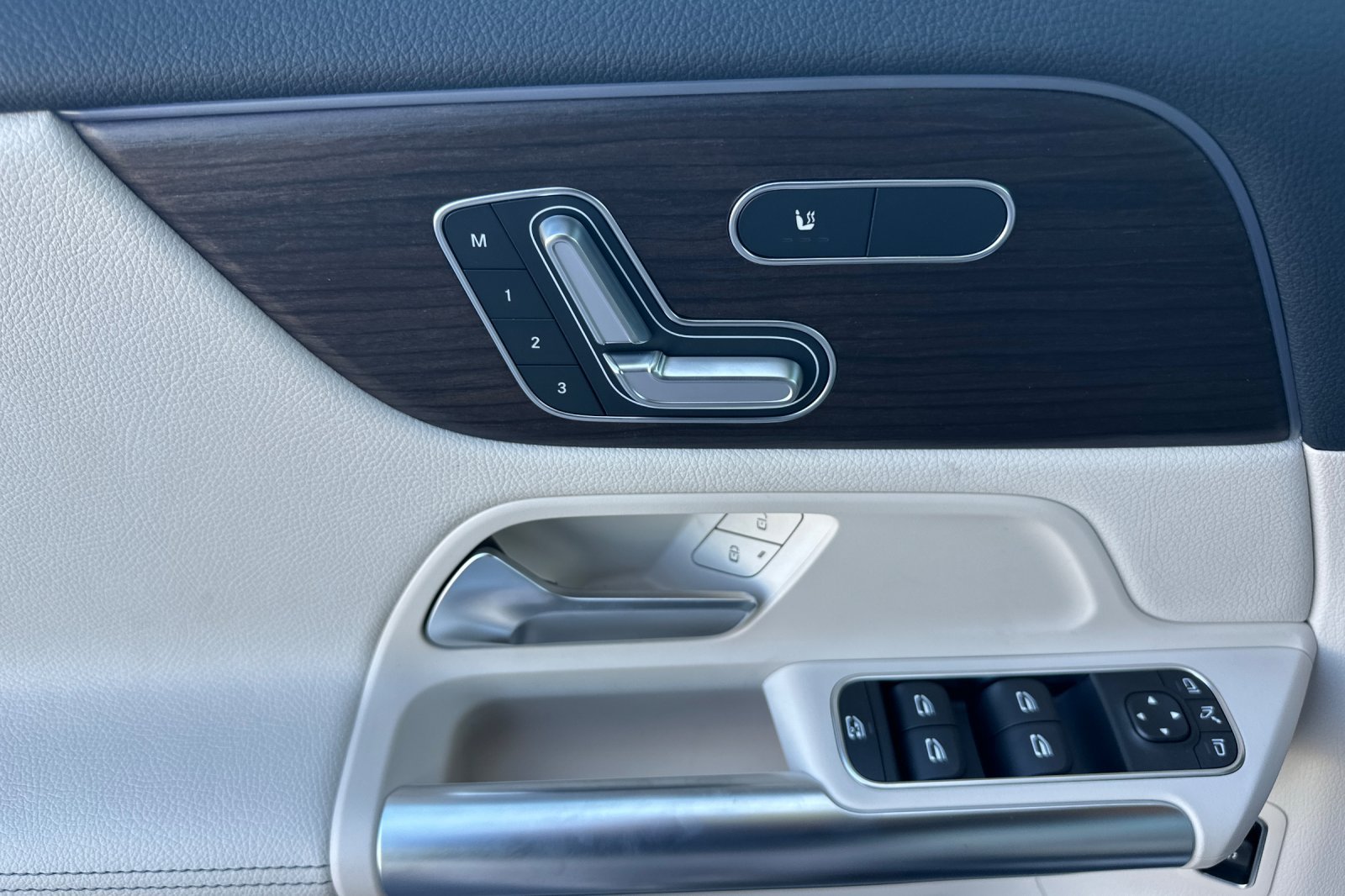 New 2026 Mercedes-Benz GLA 250 4MATIC image 11