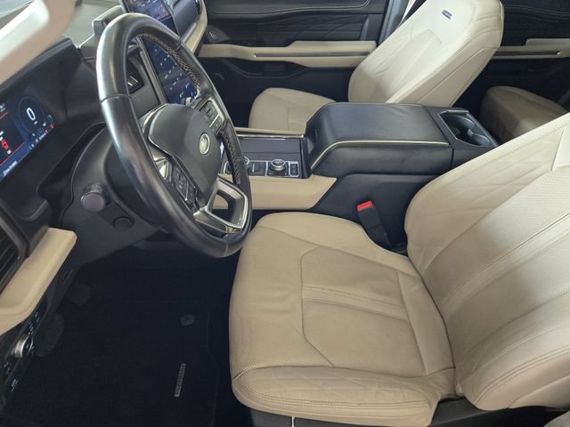 Used 2022 Ford Expedition Platinum AWD/4WD image 15