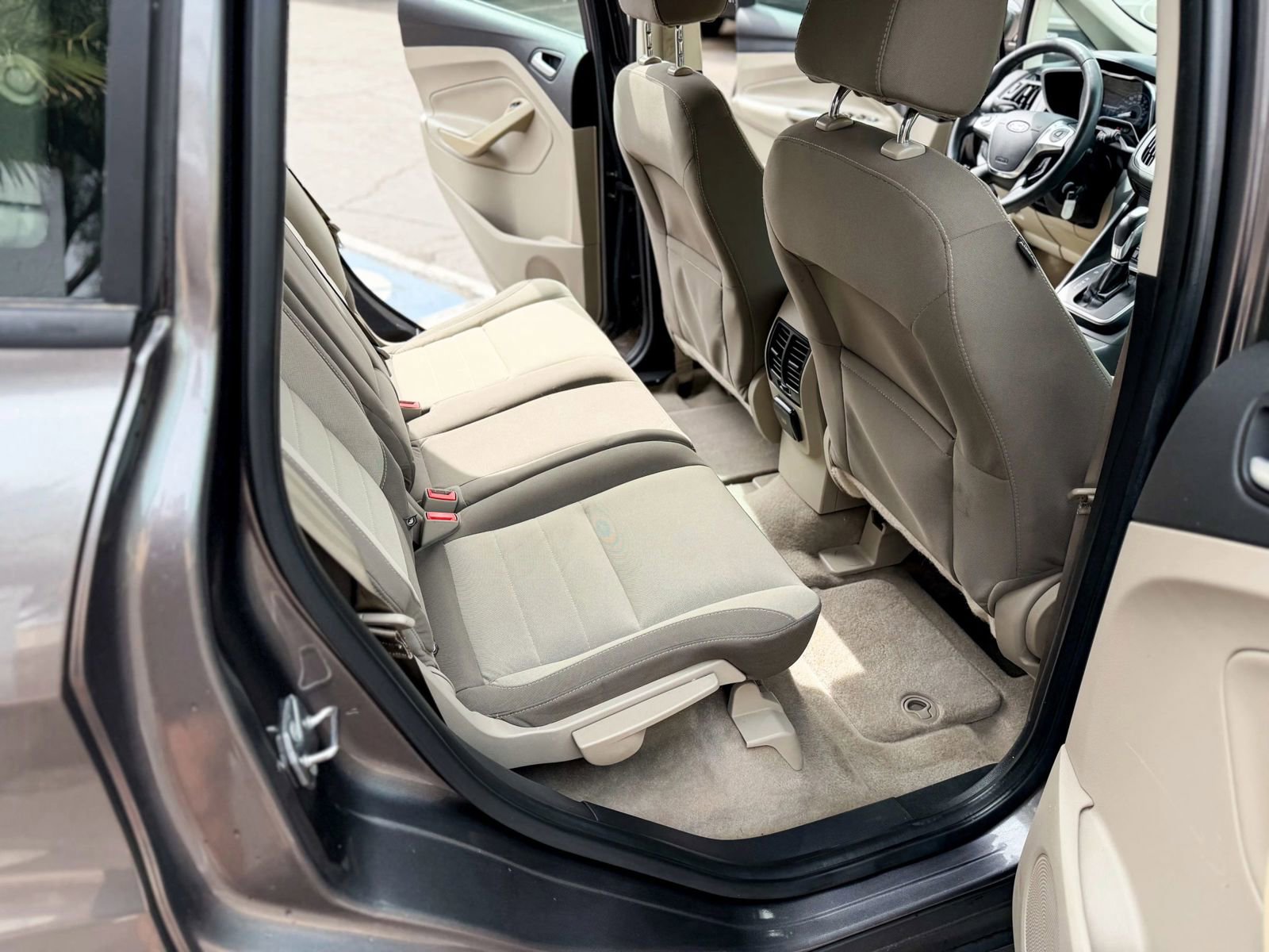 Used 2014 Ford C-MAX SE image 10