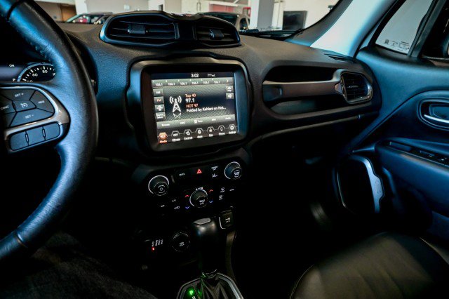 Used 2022 Jeep Renegade Limited w/ Sun, Sound & Wheels Group AWD/4WD image 33