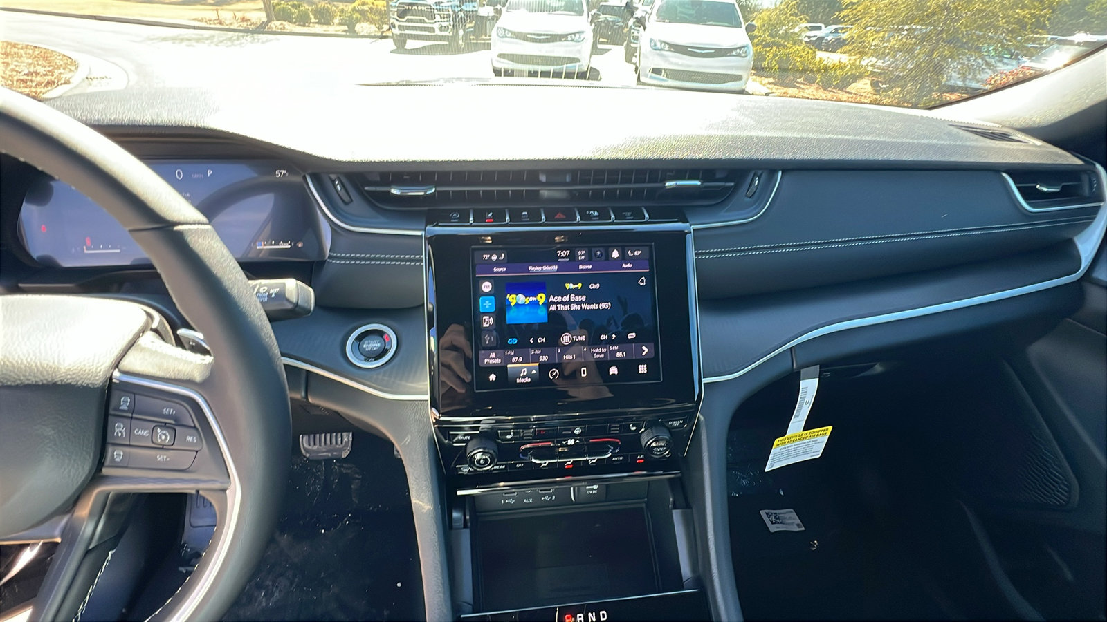 New 2026 Jeep Grand Cherokee Laredo X image 27