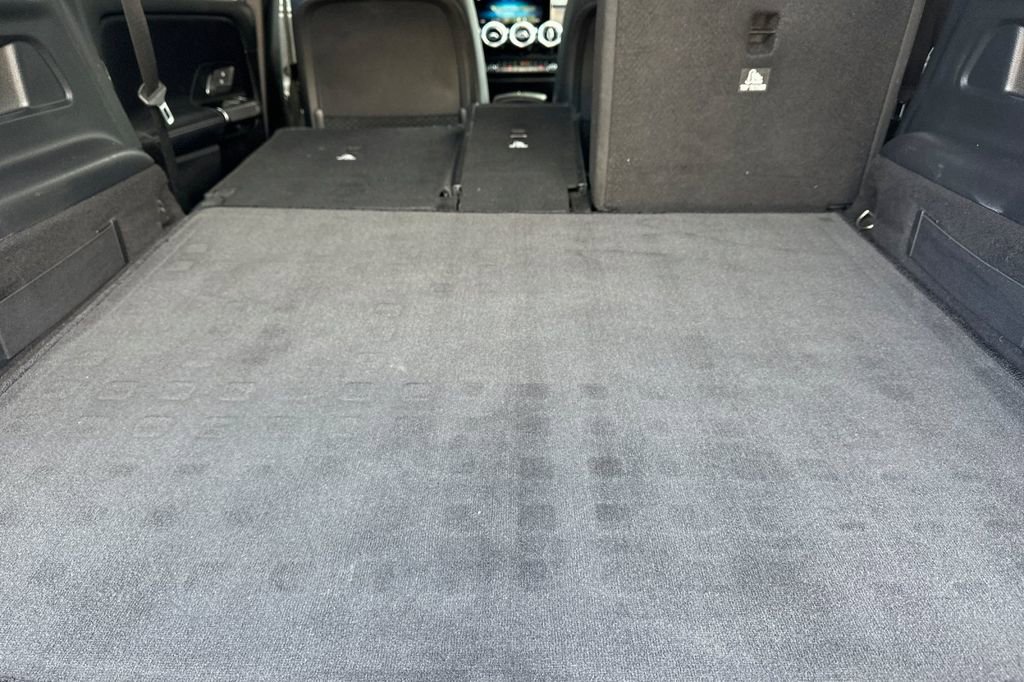 Used 2020 Mercedes-Benz GLB 250 4MATIC image 15