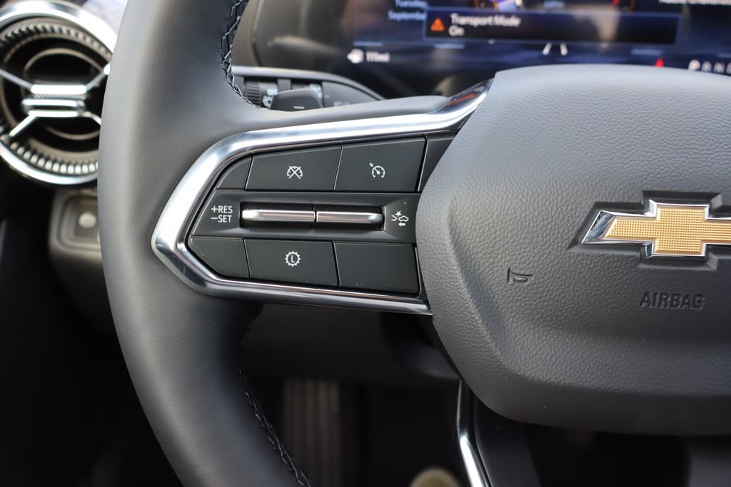 New 2027 Chevrolet Equinox LT w/ Convenience Package II FWD image 8