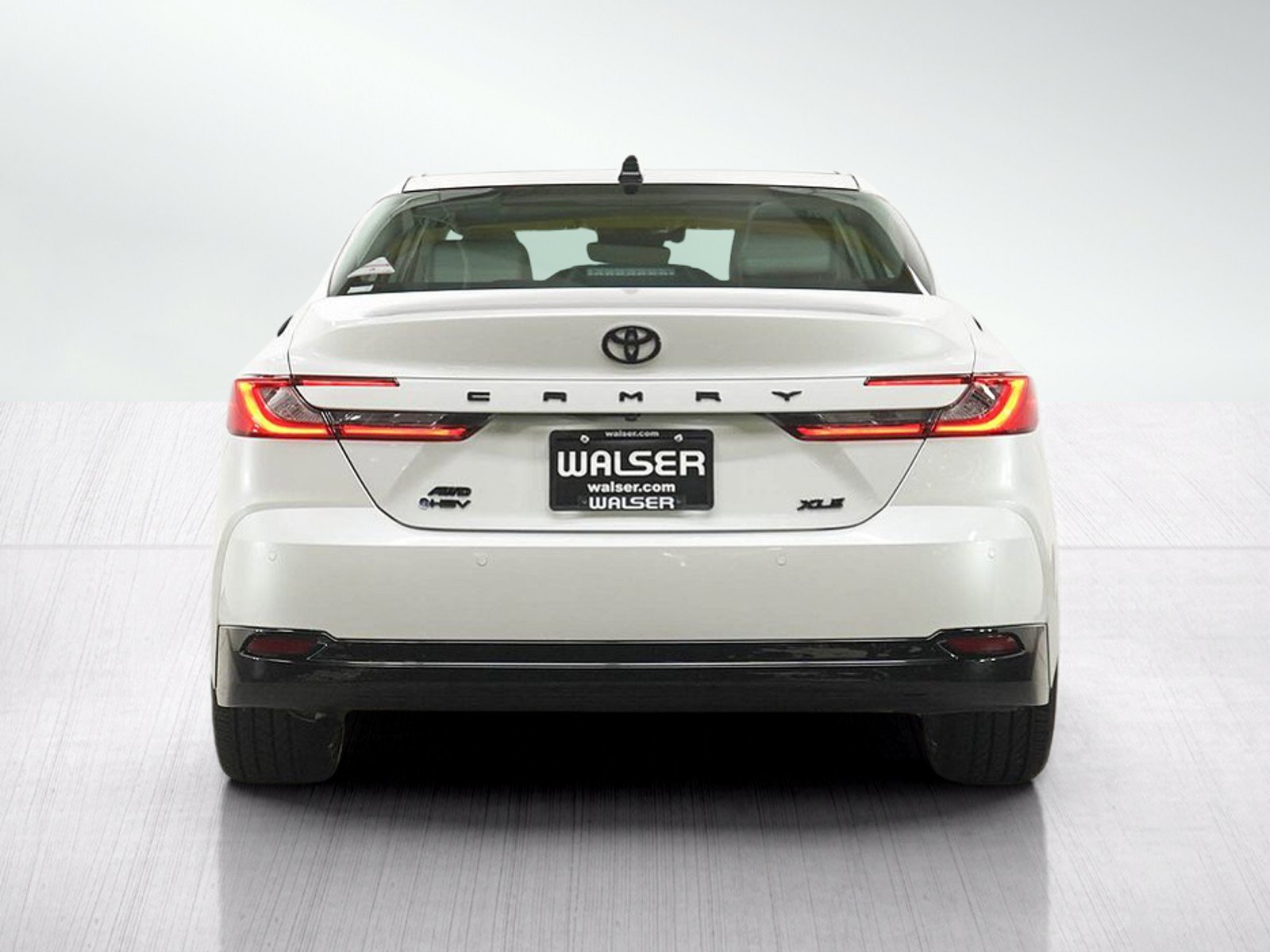 Used 2026 Toyota Camry XLE w/ Premium Plus Package AWD/4WD image 4