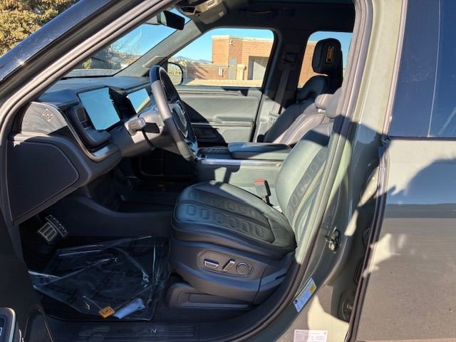 Used 2022 Rivian R1T Launch Edition image 12