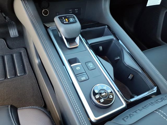 New 2026 Nissan Pathfinder Platinum image 13