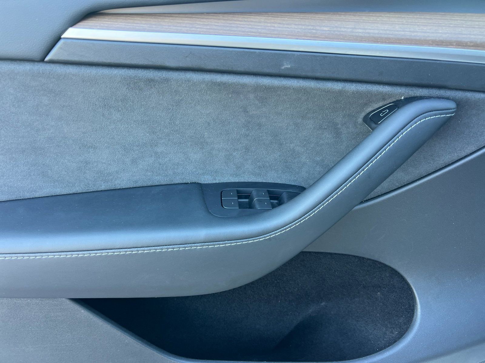 Used 2023 Tesla Model Y Long Range image 11