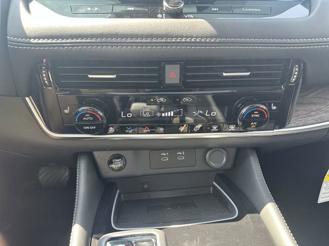 New 2026 Nissan Rogue Platinum w/ Platinum Premium Package image 16