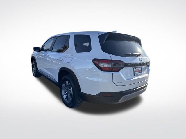 Certified 2025 Honda Pilot EX-L image 3