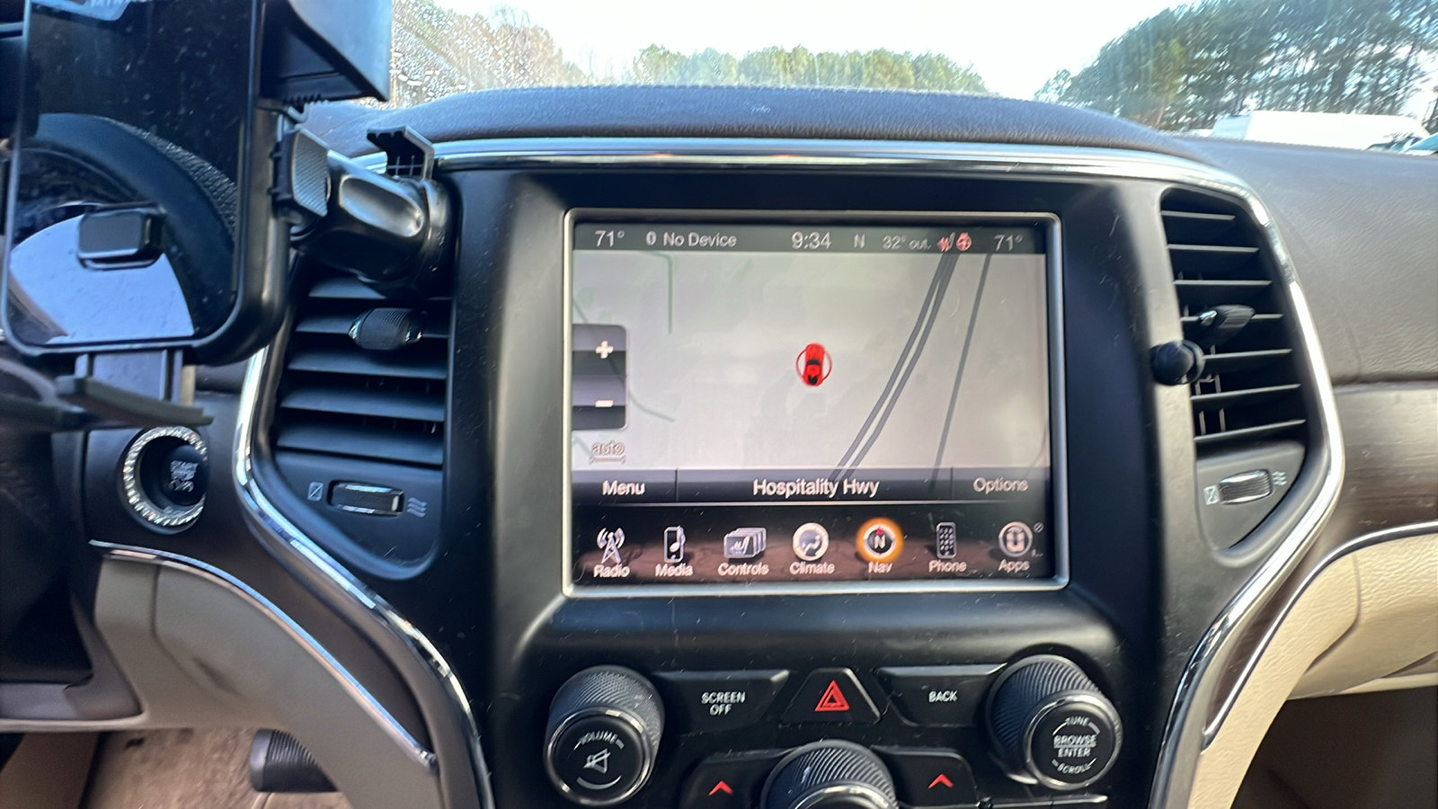 Used 2015 Jeep Grand Cherokee Overland w/ Advanced Technology Group image 30