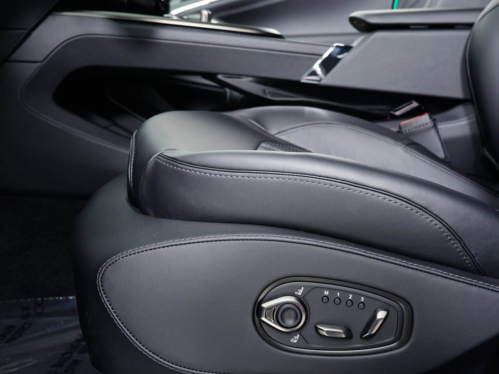 New 2026 Aston Martin DBX 707 AWD/4WD image 25