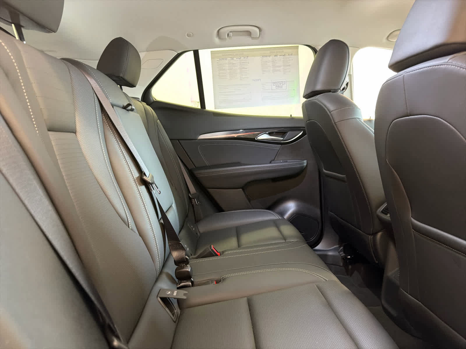 Certified 2025 Buick Envision Preferred image 31