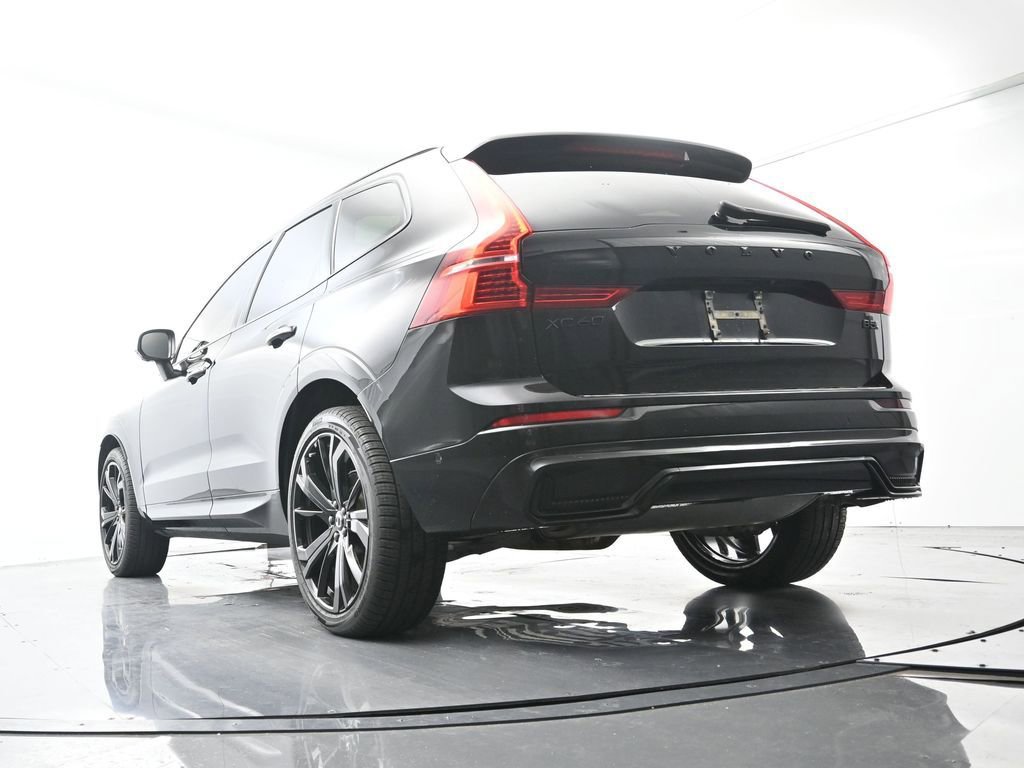 Used 2024 Volvo XC60 B5 Ultimate w/ Protection Package Premier AWD/4WD image 46