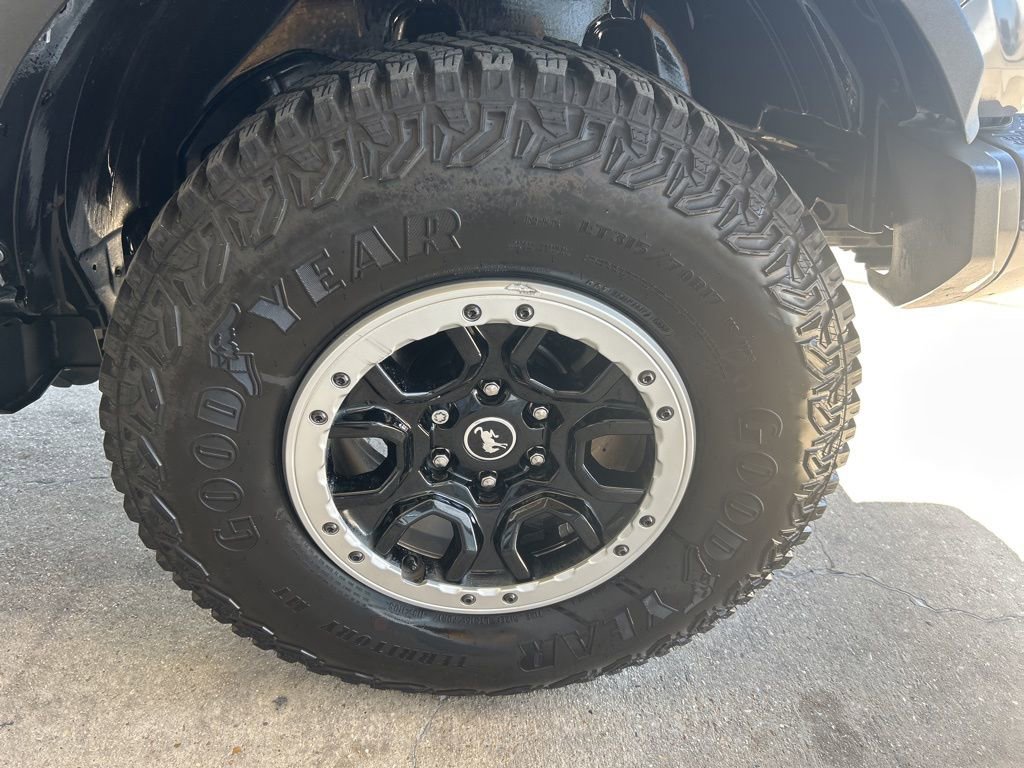 Used 2021 Ford Bronco Badlands image 20