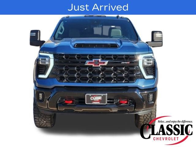 Used 2024 Chevrolet Silverado 2500 ZR2 w/ Technology Package image 21